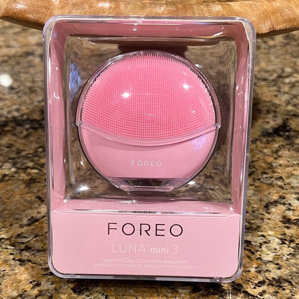 FOREO LUNA mini 3 Facial Cleansing Massager — Pink🔶MOST OFFERS ACCEPTED 🔶🔶🔶
